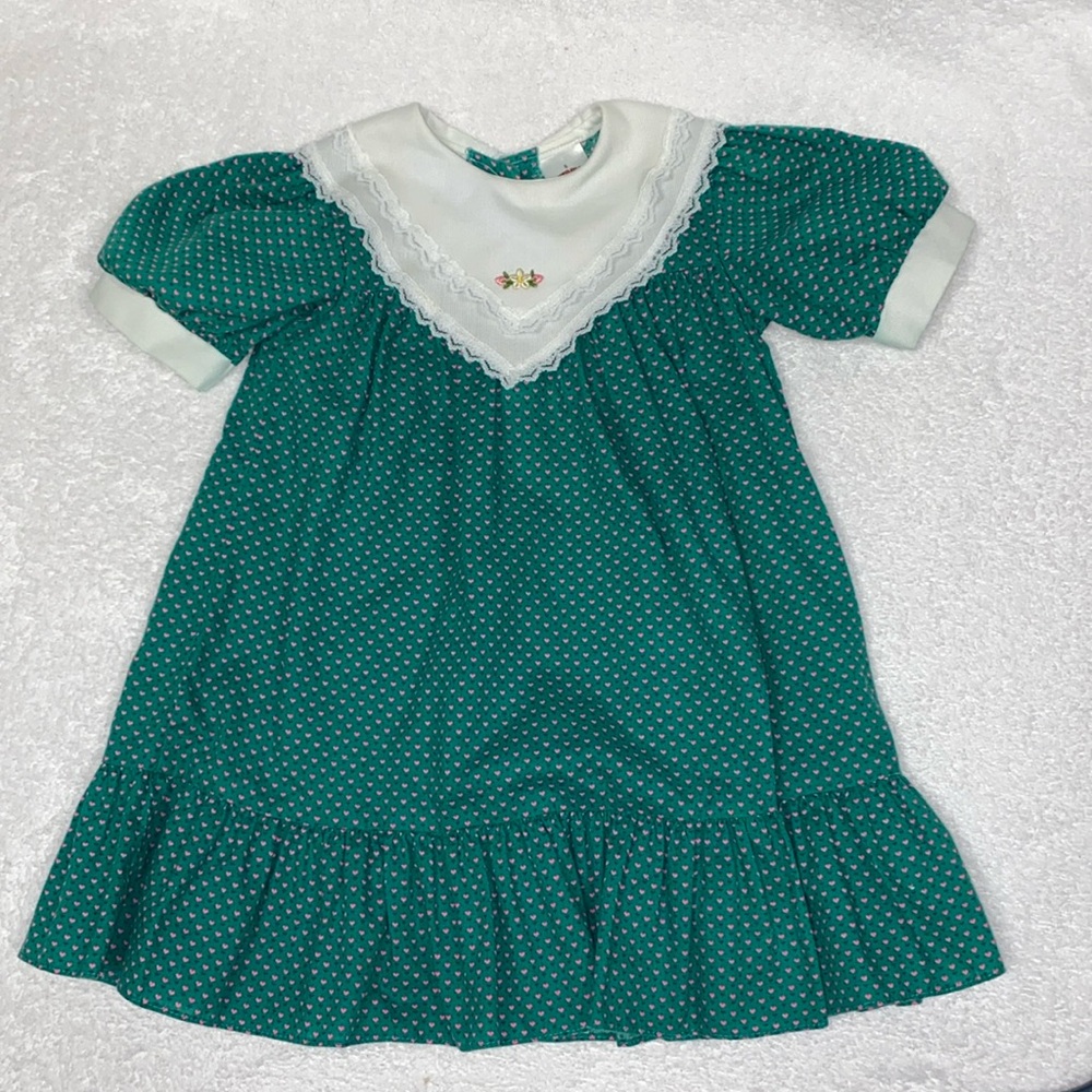 Vintage Winnie the Pooh Disney green with pink hearts short sleeve dress size 5